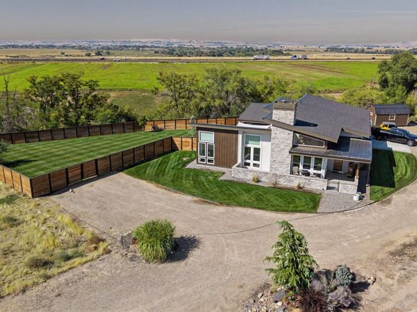 6657 S Whitley, Fruitland, ID 83619
