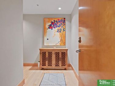 105 S 9th Street, Unit 413, Omaha, NE 68102
