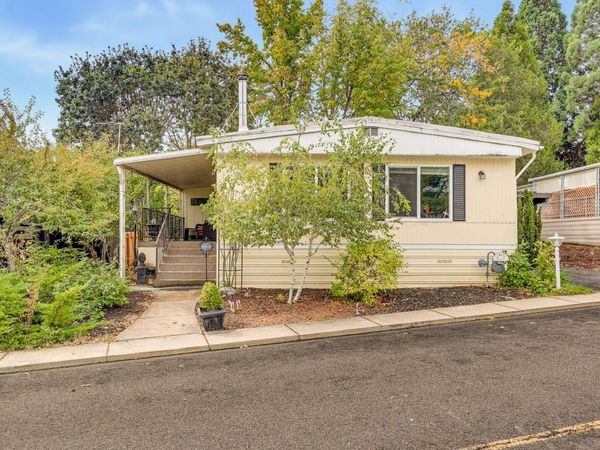 1055 N 5th Street, UNIT 86, Jacksonville, OR 97530