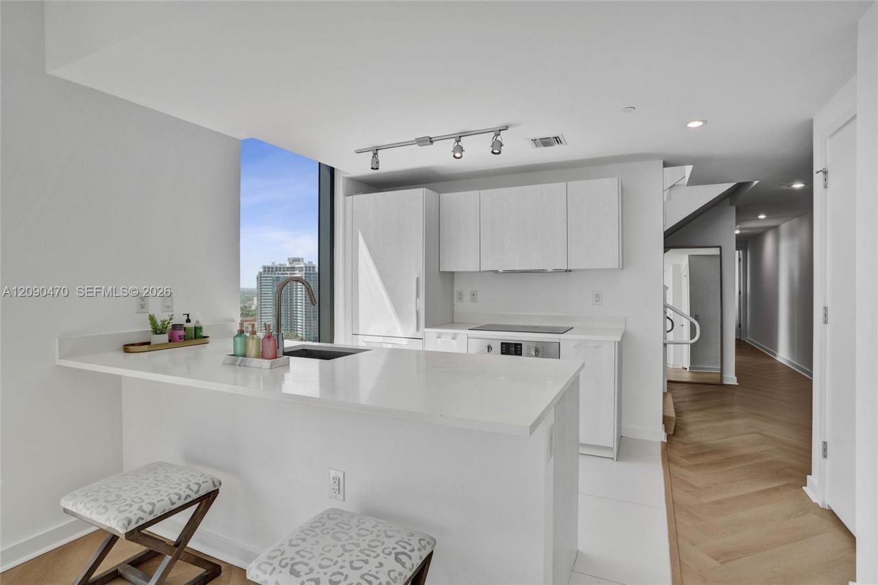 501 NE 31st St , Unit 2808, Miami, FL 33137 Photo