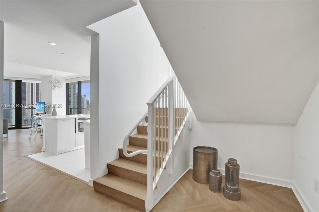 501 NE 31st St , Unit 2808, Miami, FL 33137 Photo