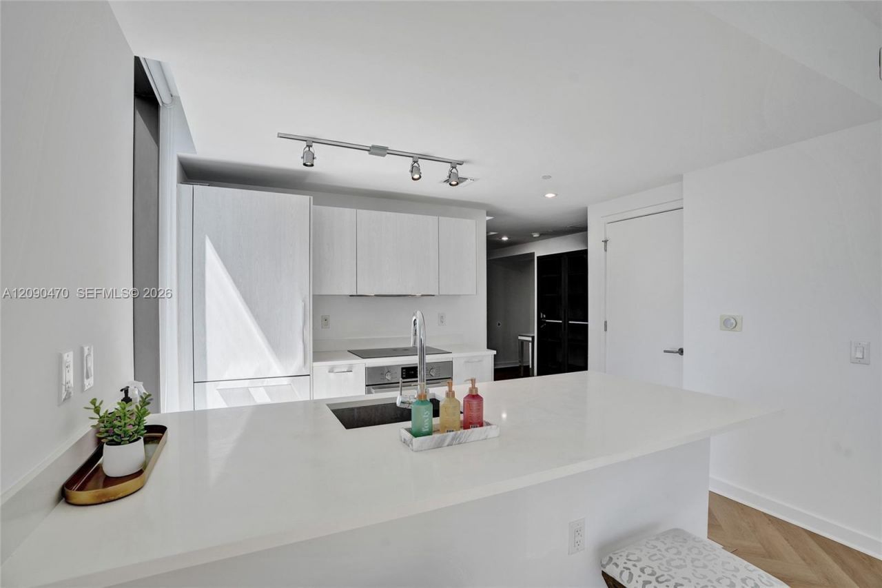 501 NE 31st St , Unit 2808, Miami, FL 33137 Photo