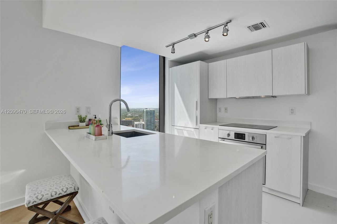 501 NE 31st St , Unit 2808, Miami, FL 33137 Photo