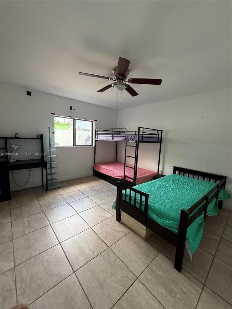 1114 NW 76th St , Miami, FL 33150 Photo