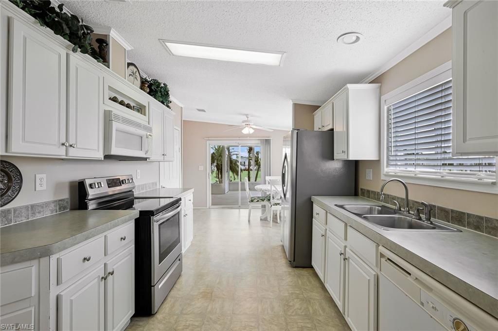 5318 Fiddleleaf Dr, Fort Myers, FL 33905 Photo