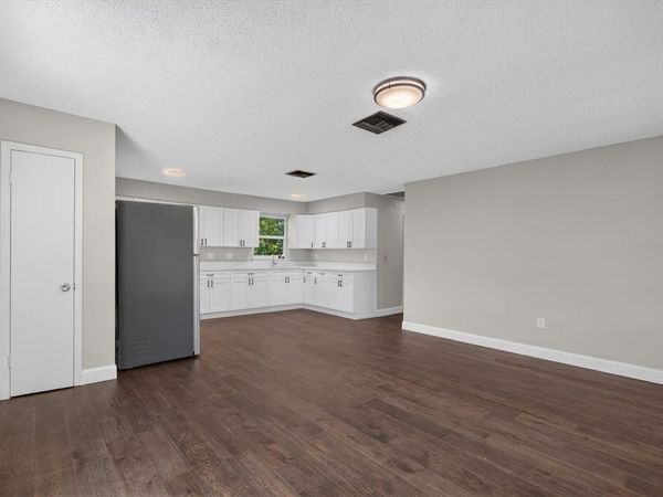 34 READ STREET , TARPON SPRINGS, FL 34689