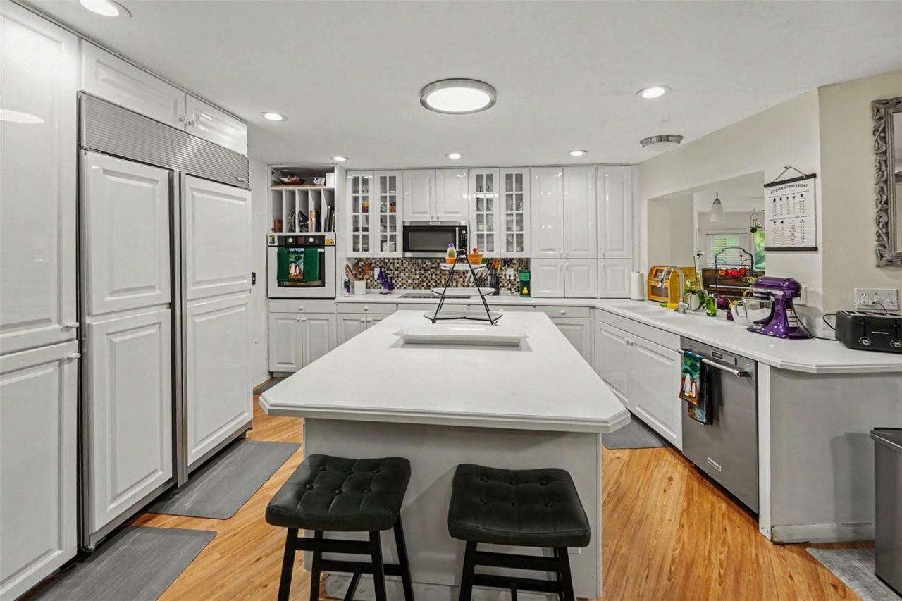 921 College Hill Drive, Clearwater, FL 33765 Photo