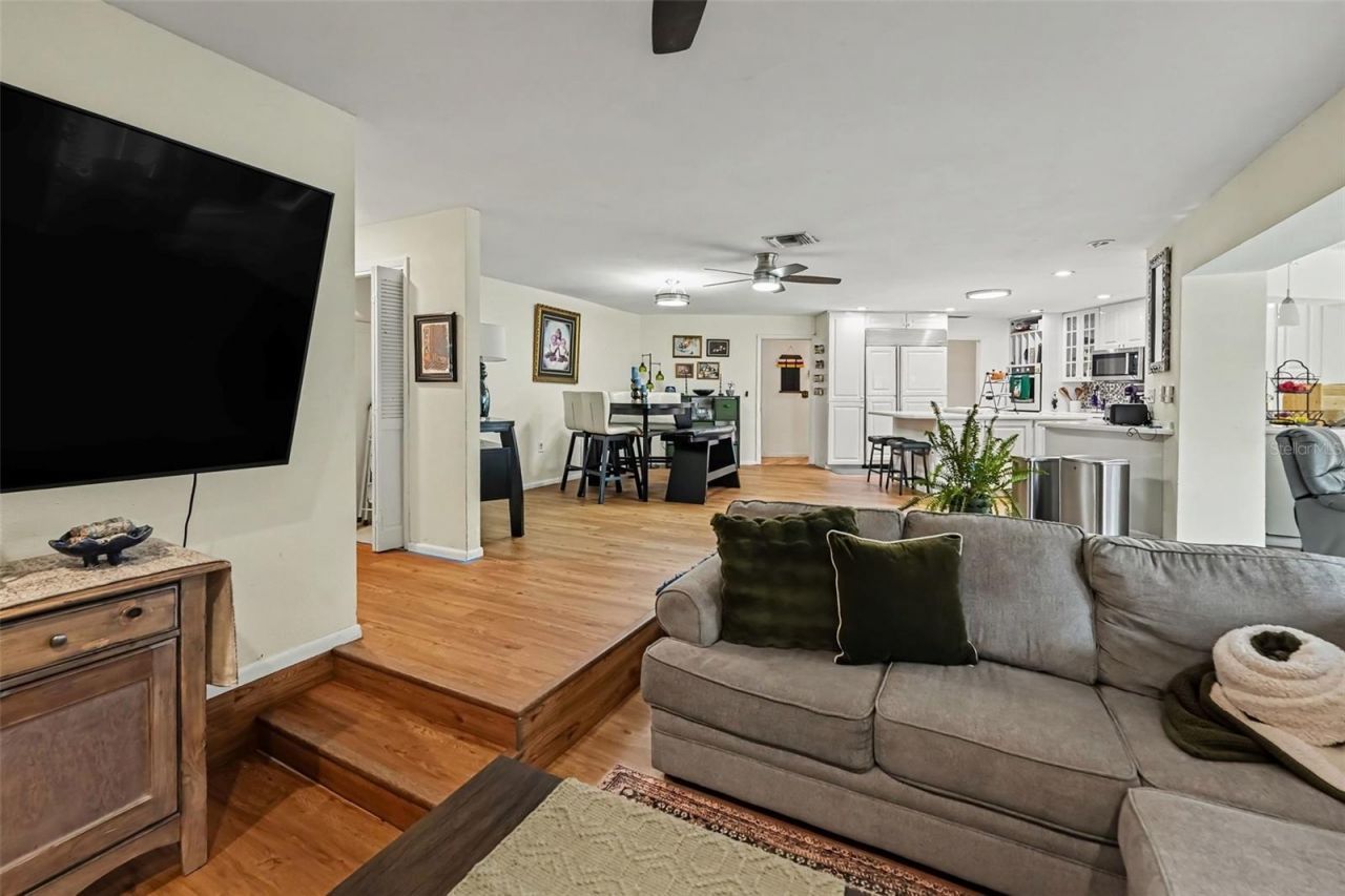 921 College Hill Drive, Clearwater, FL 33765 Photo