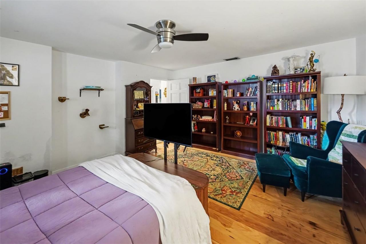 921 College Hill Drive, Clearwater, FL 33765 Photo