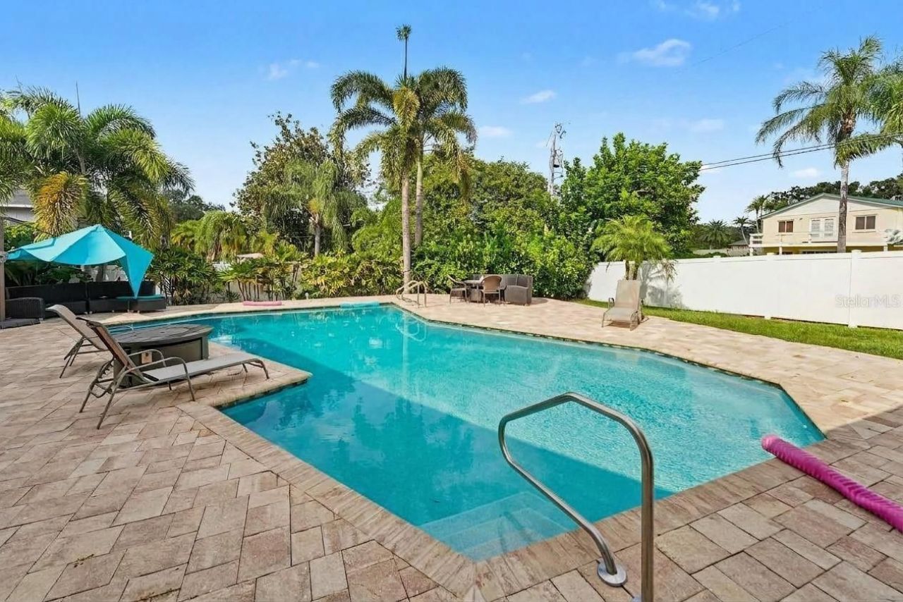 921 College Hill Drive, Clearwater, FL 33765 Photo