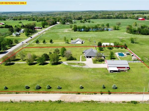 17444 Highway 16 , Siloam Springs, AR 72761