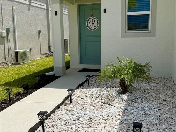 12119 Shortleaf Pine Trl , Fort Myers, FL 33966