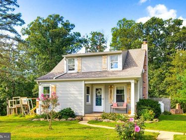 801 OLD COMMONS ROAD, WINDSOR, PA 17366