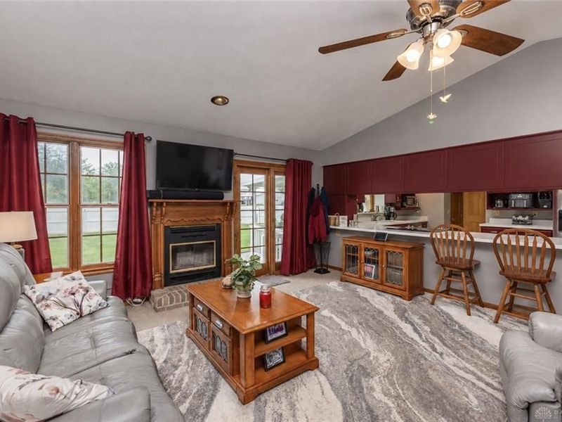 5373 Upper Valley Pike, Springfield, OH 45502 Photo 7