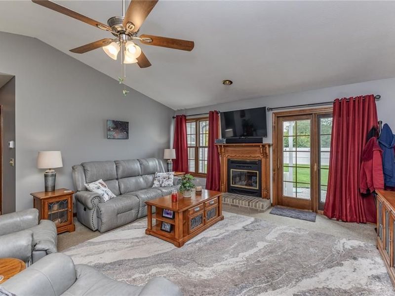 5373 Upper Valley Pike, Springfield, OH 45502 Photo 8
