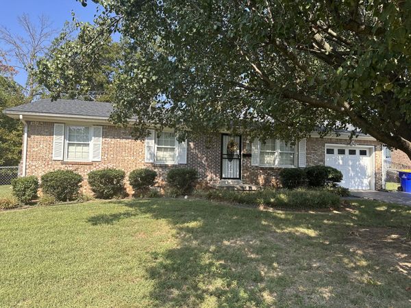 2111 Robin Rd , Bowling Green, KY 42101