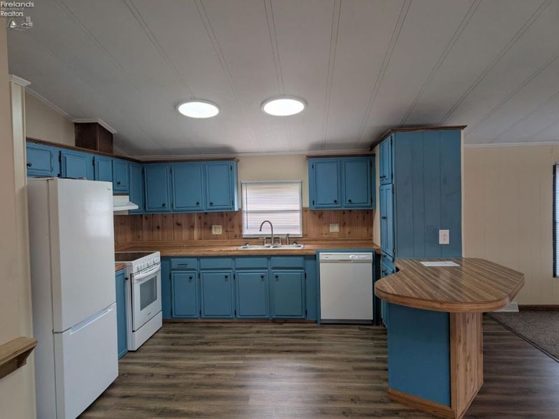 220 Maple Lane, Unit 74, Green Springs, OH 44836 Photo 7