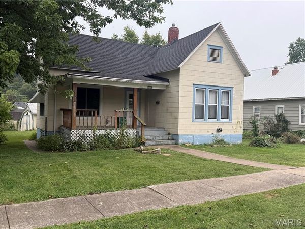 2519 Chestnut Street , Hannibal, MO 63401