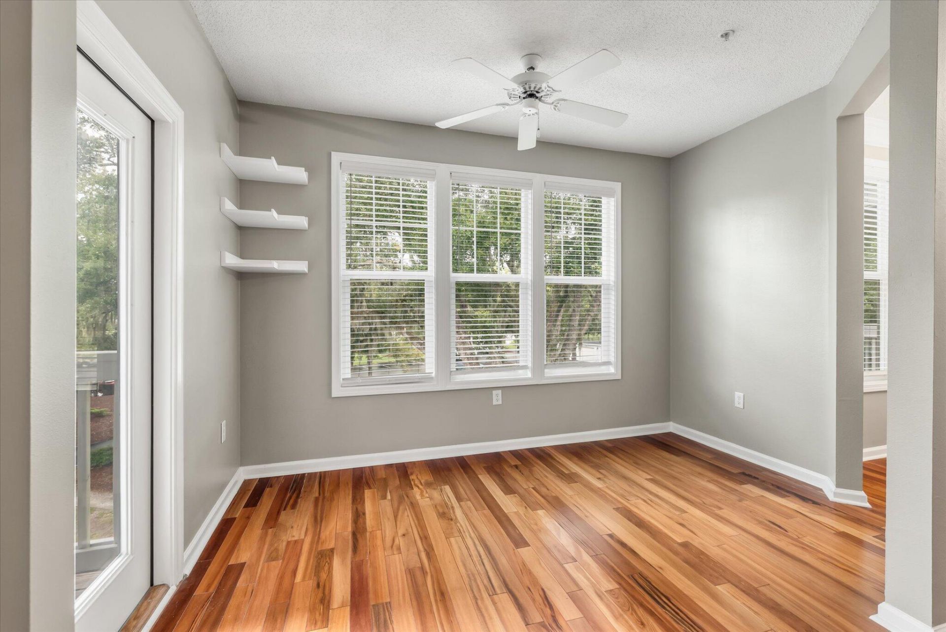 1734 Chatelain Way Photo 15