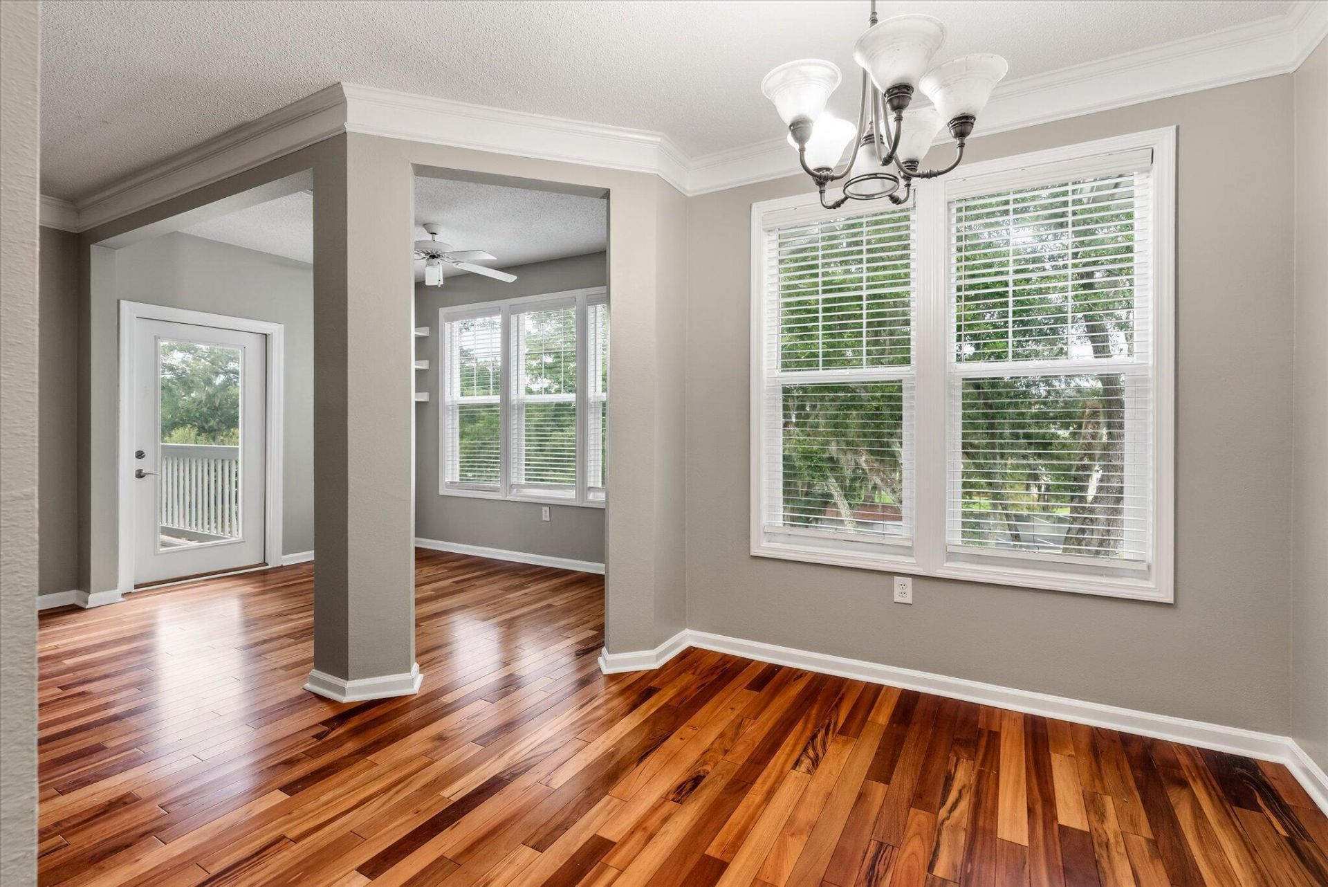 1734 Chatelain Way Photo 21