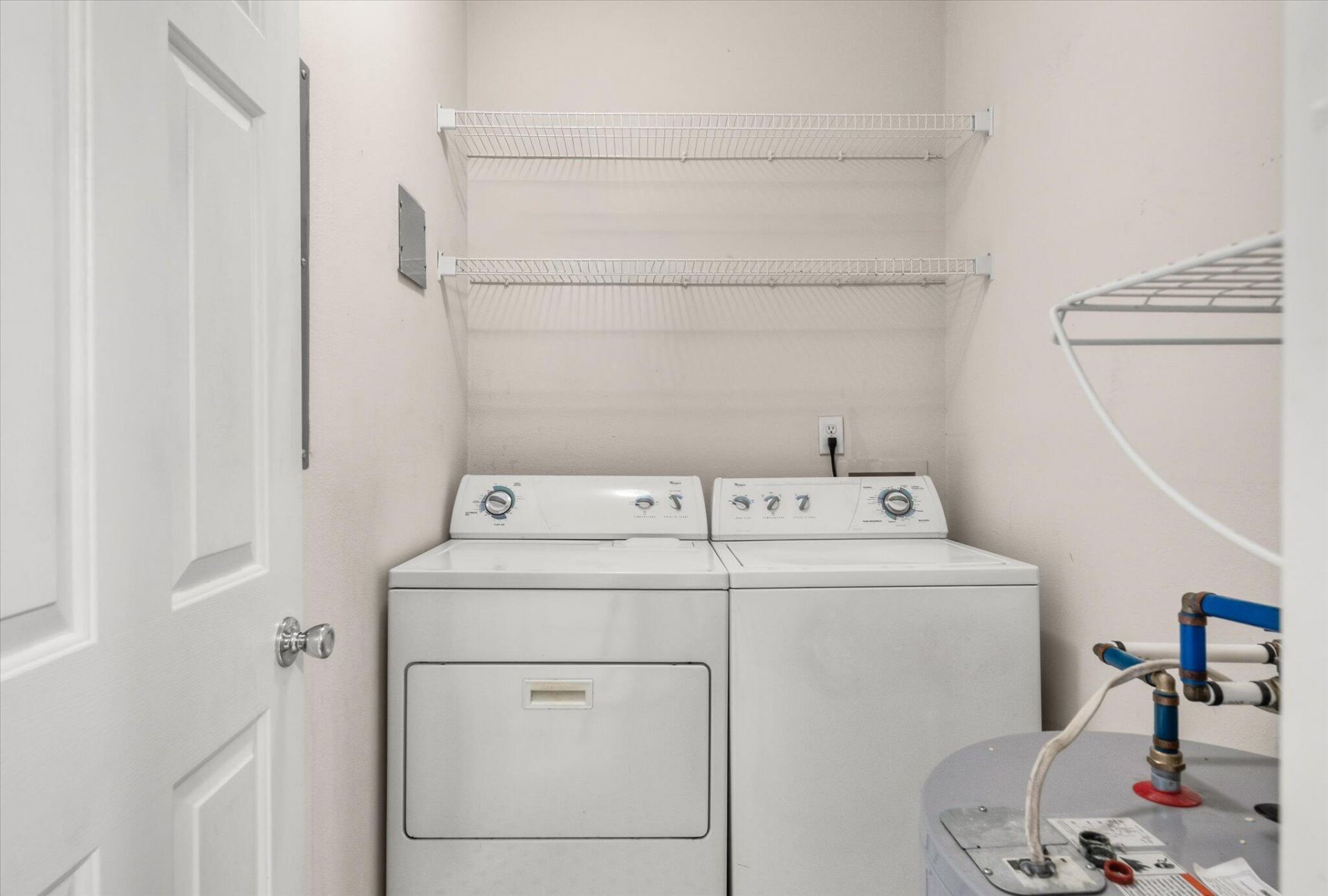 1734 Chatelain Way Photo 33