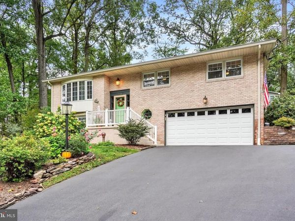 2731 CAMBRIDGE ROAD, YORK, PA 17402