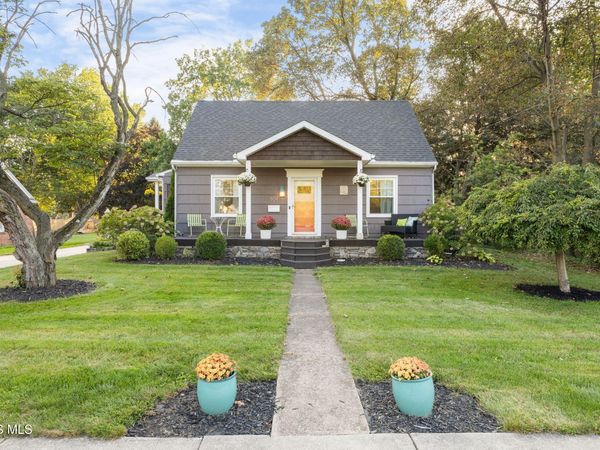 804 Cherry Street , Perrysburg, OH 43551