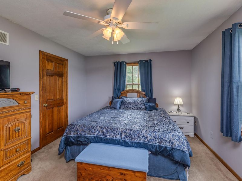 5373 Upper Valley Pike, Springfield, OH 45502 Photo 16