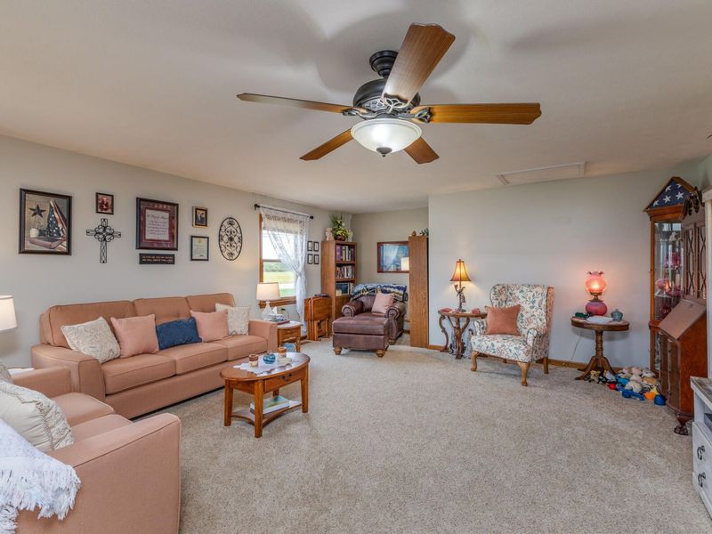 5373 Upper Valley Pike, Springfield, OH 45502 Photo 31