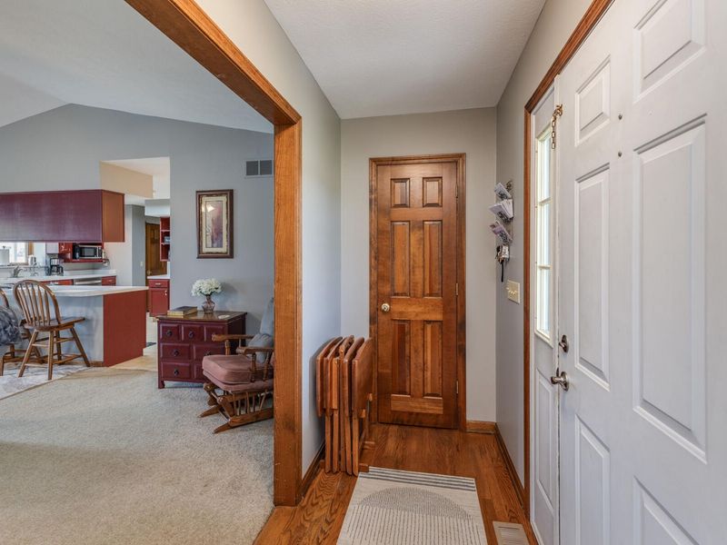 5373 Upper Valley Pike, Springfield, OH 45502 Photo 6