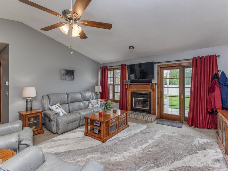 5373 Upper Valley Pike, Springfield, OH 45502 Photo 8