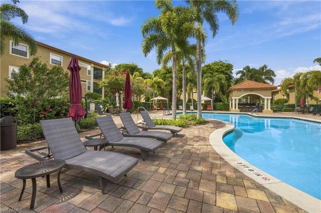8930 Colonnades Ct E, Unit 635, Bonita Springs, FL 34135 Photo