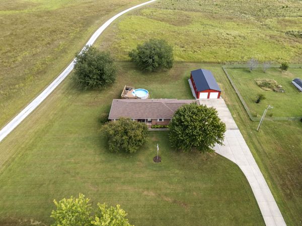 1279 Highway 48 S, Dickson, TN 37055