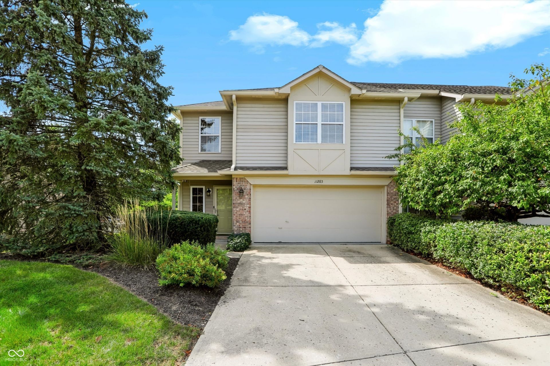 11285 Shoreview Circle, Indianapolis, IN 46236 Main Photo