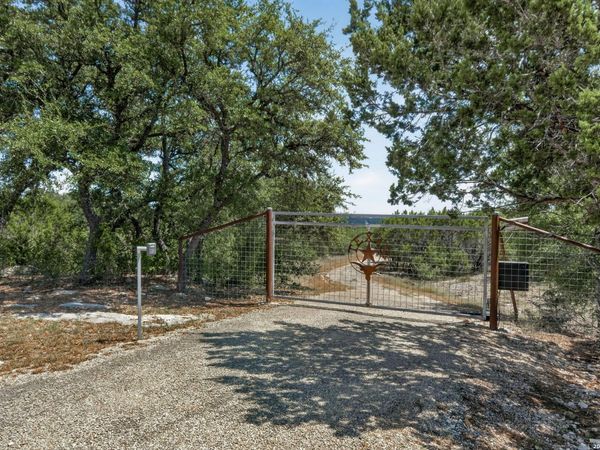 109 ROLLING VIEW DR, Boerne, TX 78006