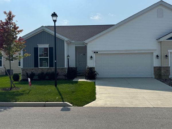 43 Oldham Lane , Delaware, OH 43015