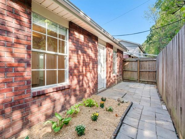 1246 N Iron Horse Drive , Fayetteville, AR 72703