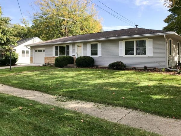 936 Somonauk Street , Sycamore, IL 60178