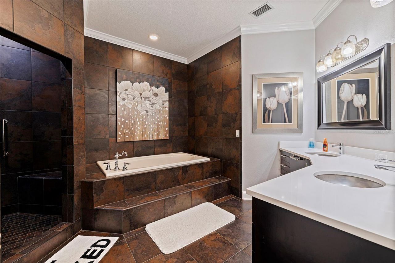 618 Saxony Boulevard , Saint Petersburg, FL 33716 Photo