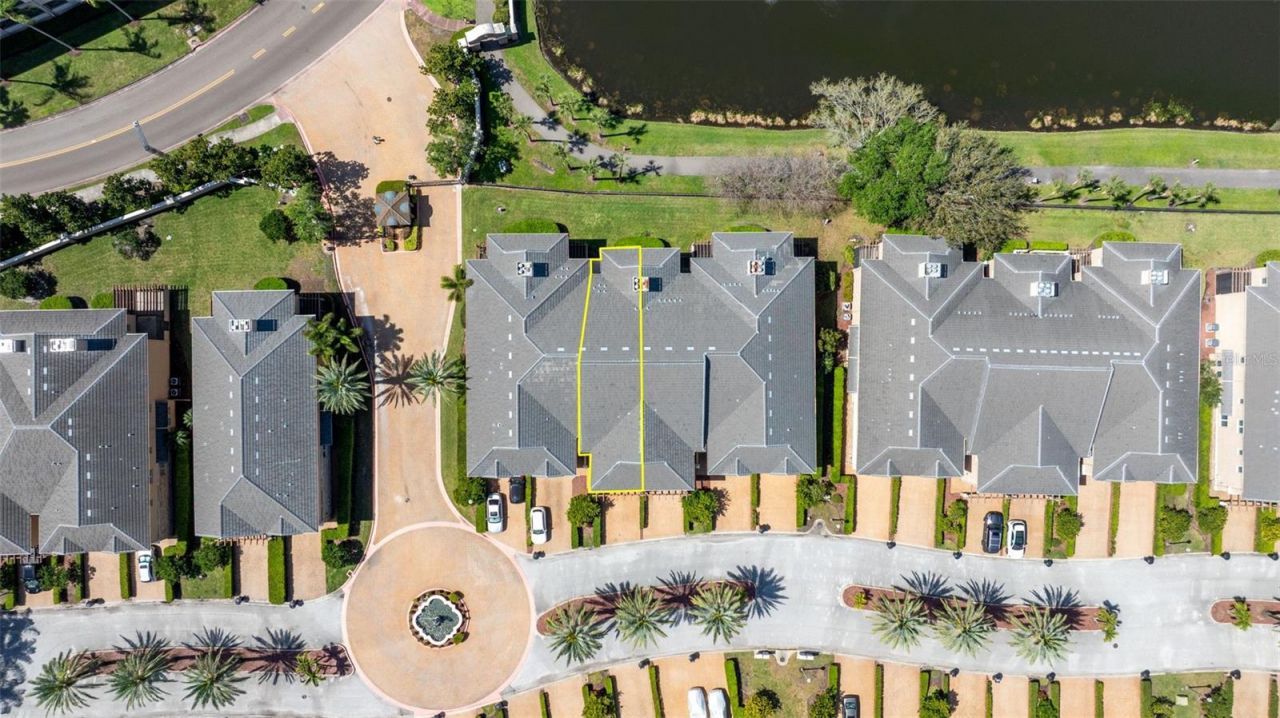 618 Saxony Boulevard , Saint Petersburg, FL 33716 Photo