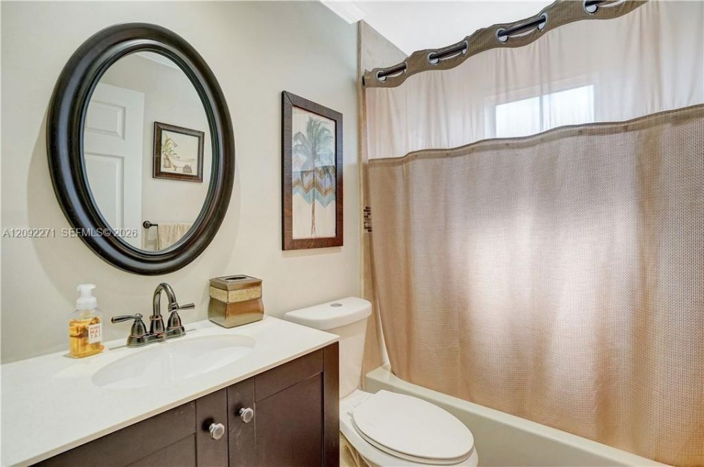 14361 N Royal Cove Cir, Unit 14361, Davie, FL 33325 Photo