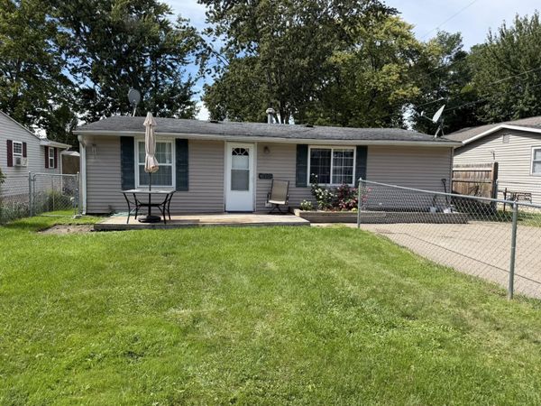 819 S Prospect Court, Watervliet, MI 49098