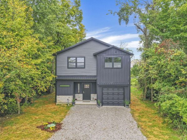 13098 Laurel Road NE, Thornville, OH 43076