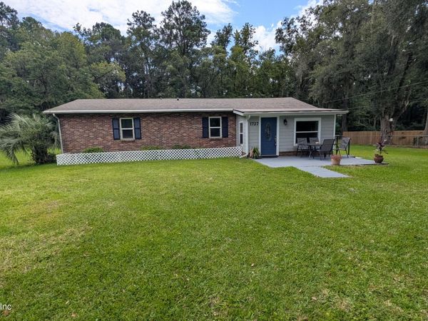 1727 ELSIE Street, Green Cove Springs, FL 32043