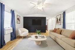 412 Seabreeze Dr. photo 4