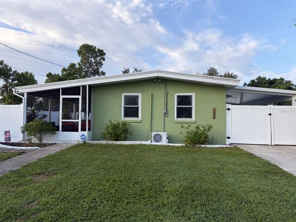8439 DOROTHY AVENUE , NORTH PORT, FL 34287