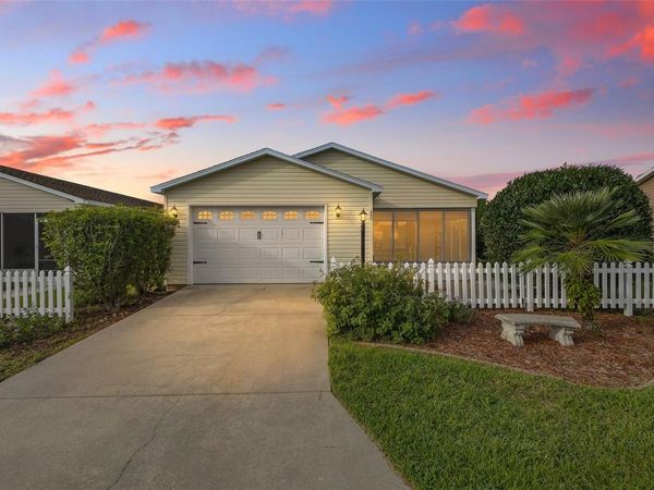481 HILDALGO DRIVE , THE VILLAGES, FL 32159