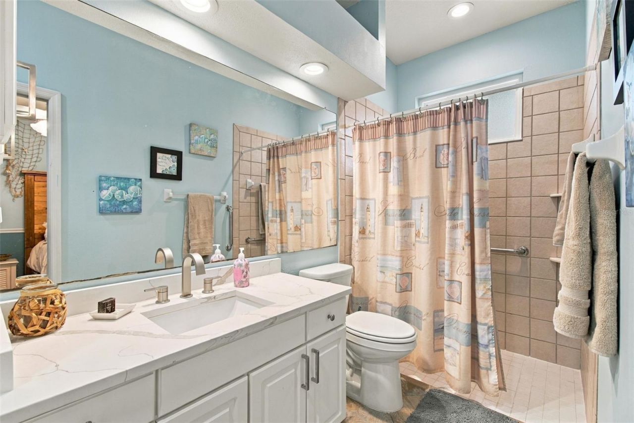 5105 Sylvan Oaks Drive, Valrico, FL 33596 Photo