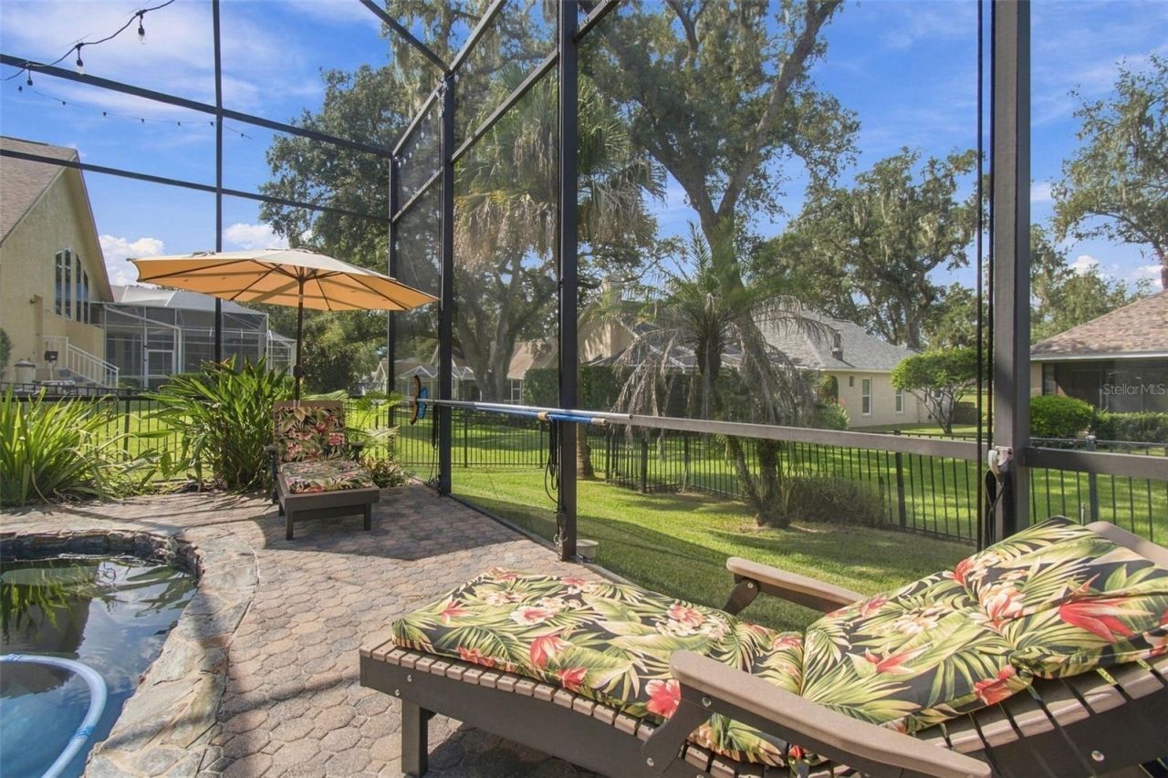5105 Sylvan Oaks Drive, Valrico, FL 33596 Photo