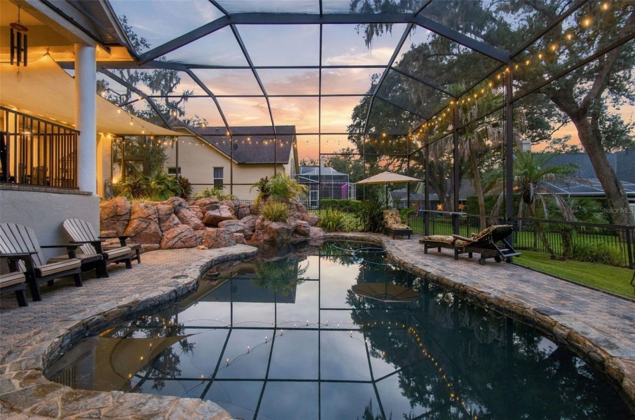 5105 Sylvan Oaks Drive, Valrico, FL 33596 Photo